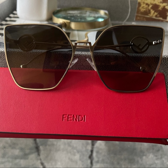 F is Fendi Sunglasses - Picture 2 of 7